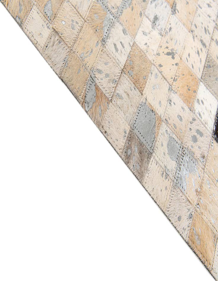 Detail image of 5' 4 x 7' 6 Cowhide Stocks Rug