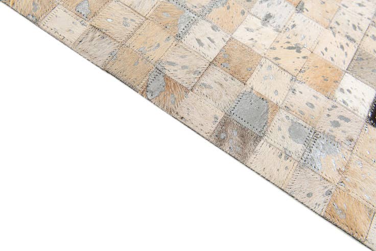 Detail image of 5' 4 x 7' 6 Cowhide Stocks Rug