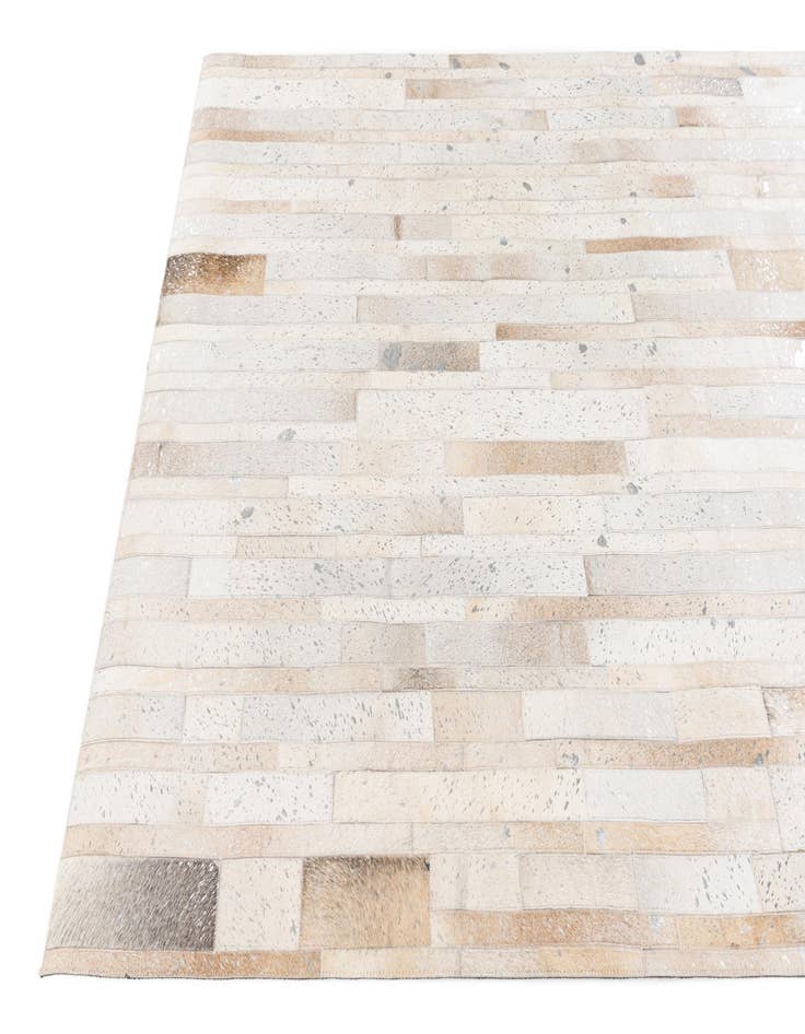 Detail image of 5' 1 x 8' 1 Cowhide Stocks Rug