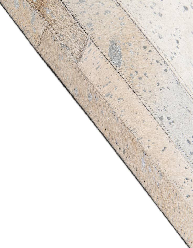 Detail image of 5' 1 x 8' 1 Cowhide Stocks Rug