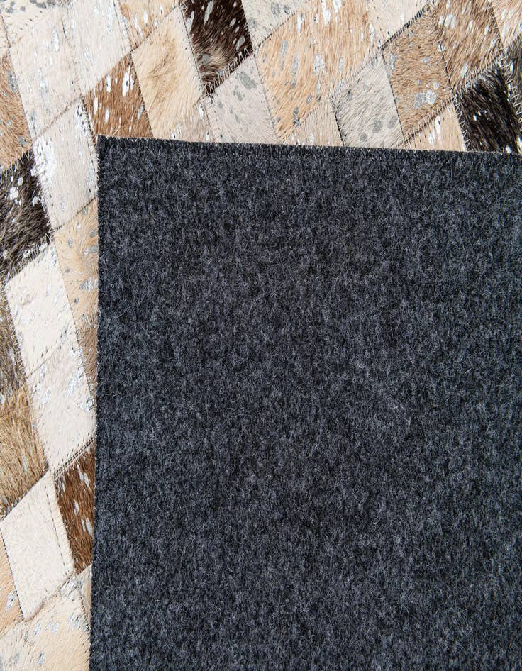 Detail image of 5' 4 x 7' 6 Cowhide Stocks Rug