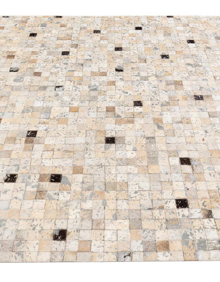 Detail image of 5' 3 x 7' 7 Cowhide Stocks Rug