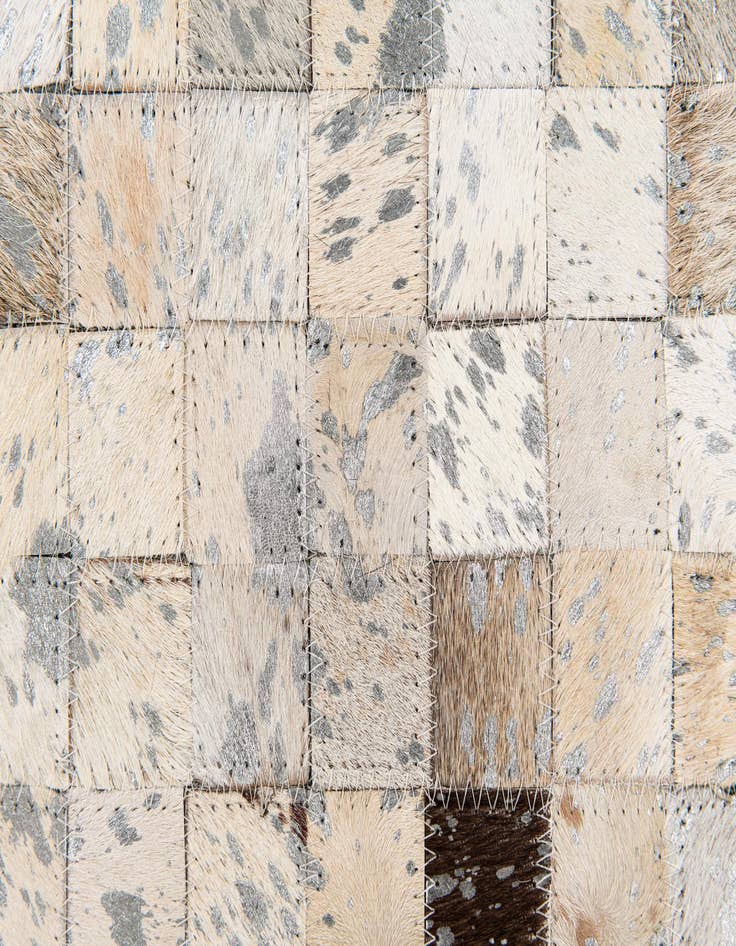 Detail image of 5' 3 x 7' 7 Cowhide Stocks Rug