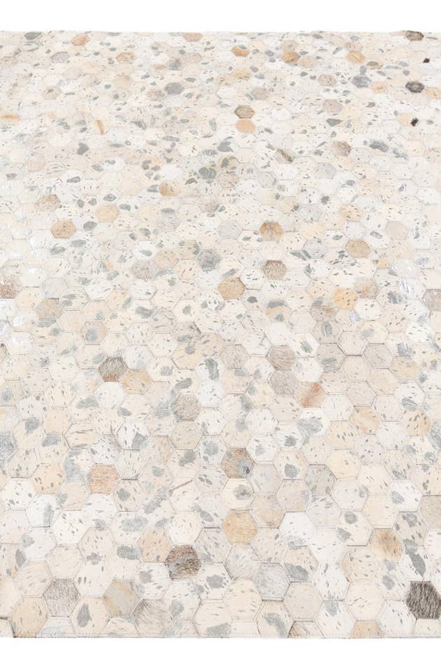 Detail image of 5' x 7' 11 Cowhide Stocks Rug