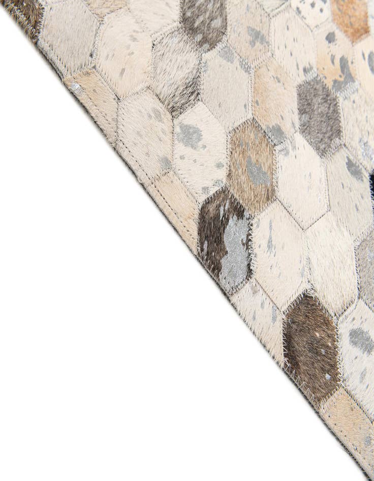 Detail image of 5' 1 x 7' 9 Cowhide Stocks Rug