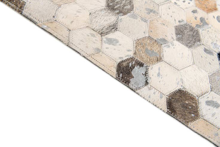 Detail image of 5' 1 x 7' 9 Cowhide Stocks Rug