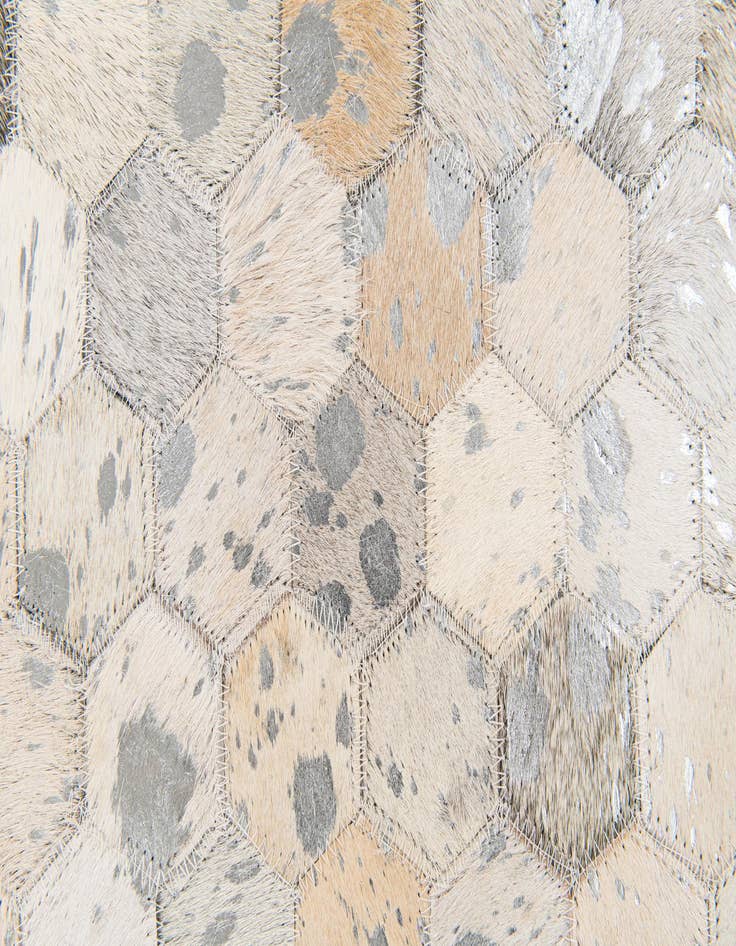 Detail image of 5' 1 x 7' 9 Cowhide Stocks Rug