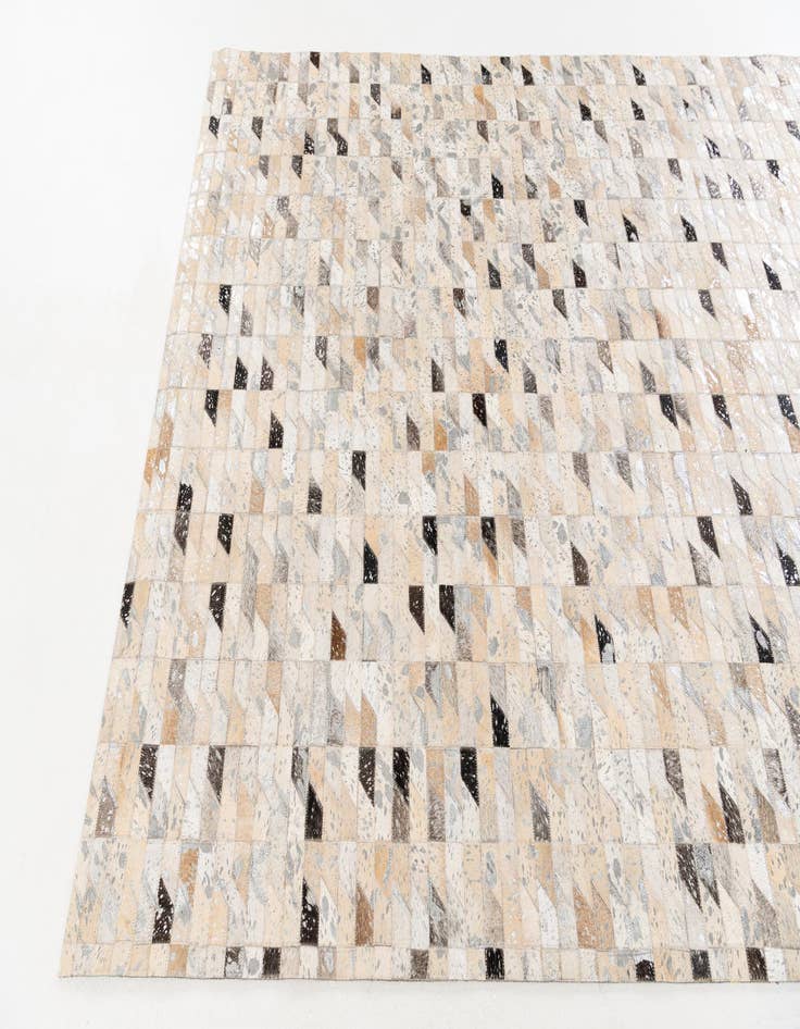 Detail image of 5' 3 x 7' 5 Cowhide Stocks Rug