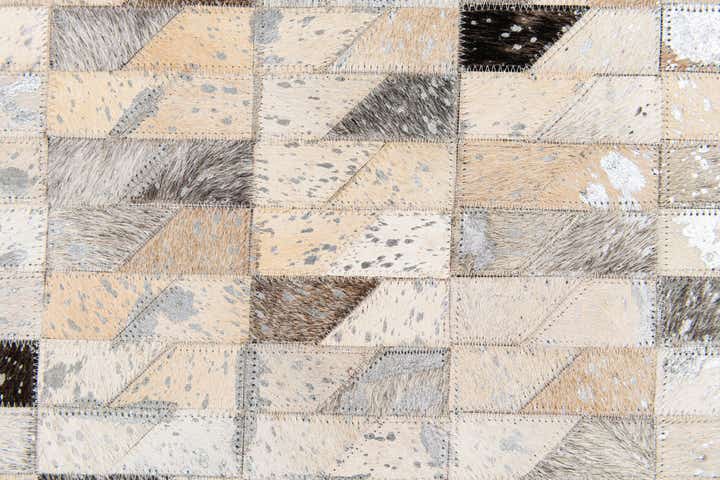 5' 3 x 7' 5 Cowhide Stocks Rug