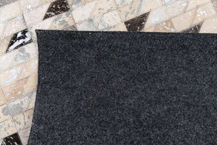 5' 3 x 7' 5 Cowhide Stocks Rug