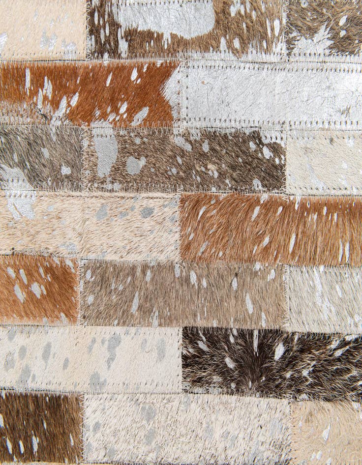 Detail image of 5' 4 x 7' 7 Cowhide Stocks Rug