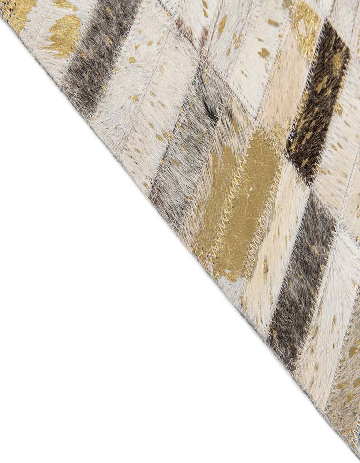 Detail image of 5' 2 x 7' 10 Cowhide Stocks Rug