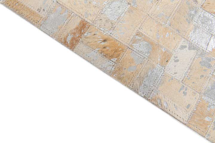 5' 3 x 7' 6 Cowhide Stocks Rug
