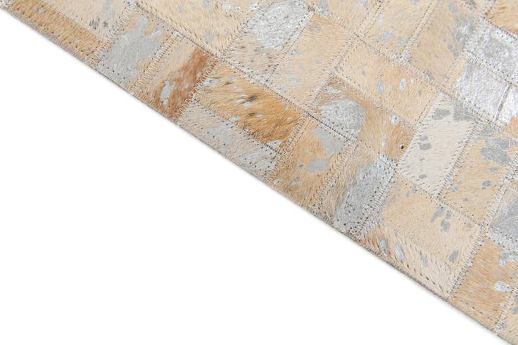 Detail image of 5' 3 x 7' 6 Cowhide Stocks Rug