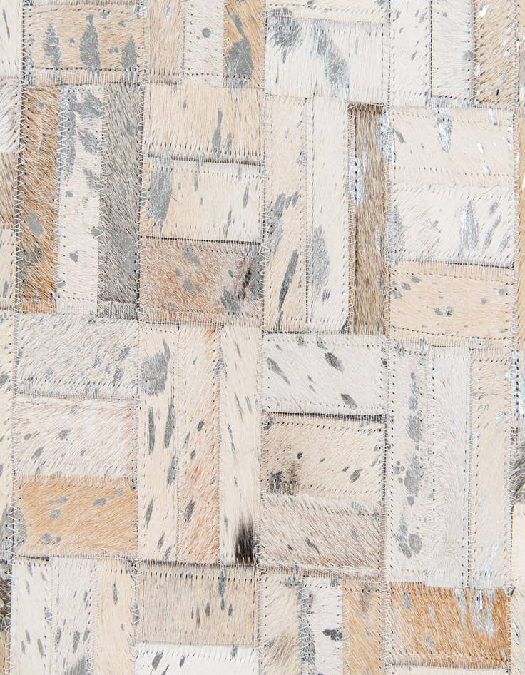 Detail image of 5' x 7' 11 Cowhide Stocks Rug