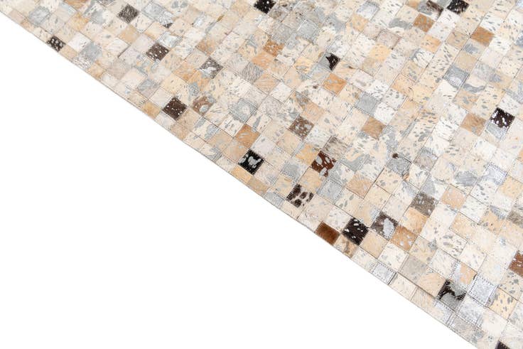 Detail image of 5' 5 x 7' 6 Cowhide Stocks Rug
