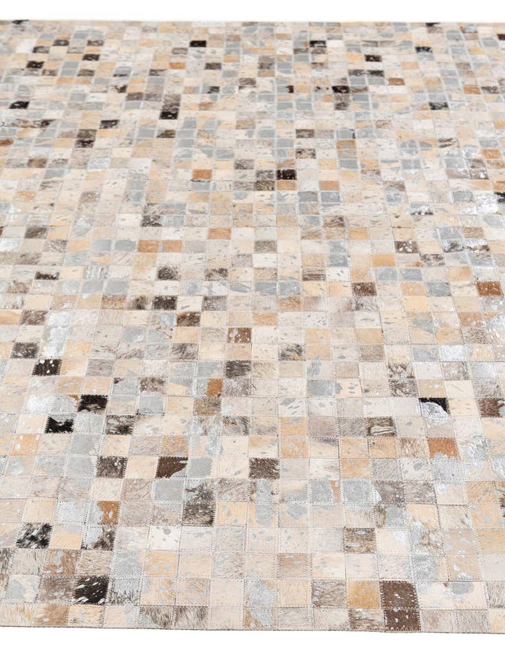 Detail image of 5' 4 x 7' 7 Cowhide Stocks Rug