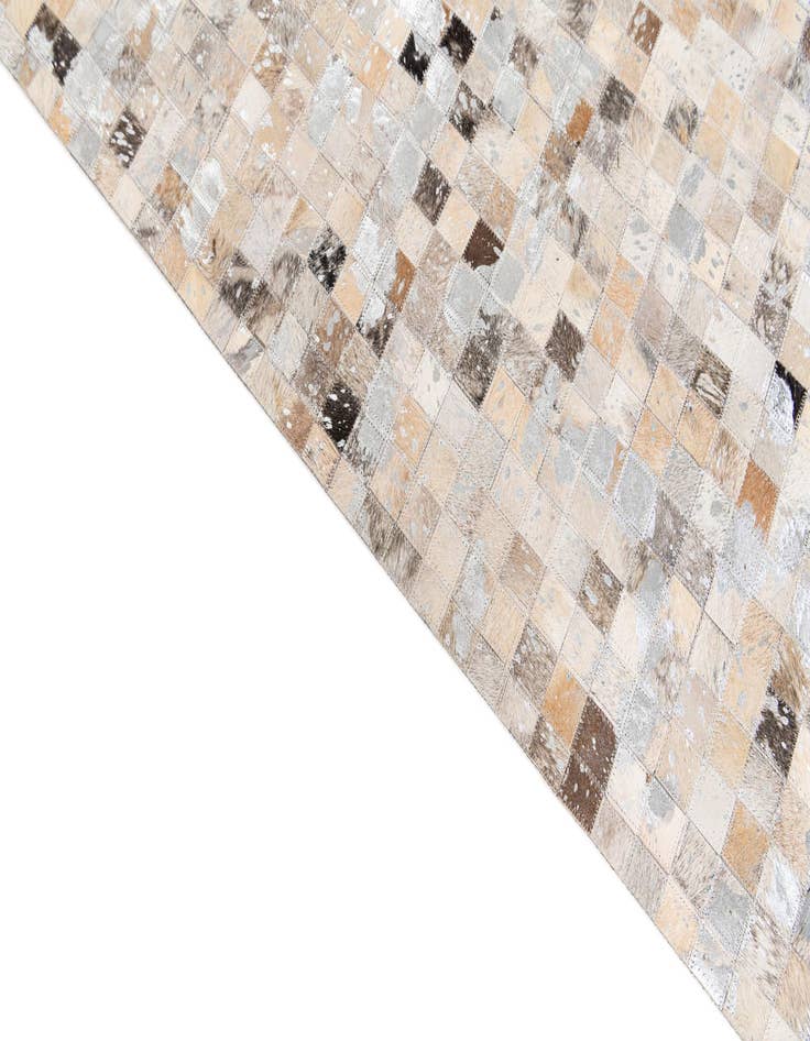 Detail image of 5' 4 x 7' 7 Cowhide Stocks Rug