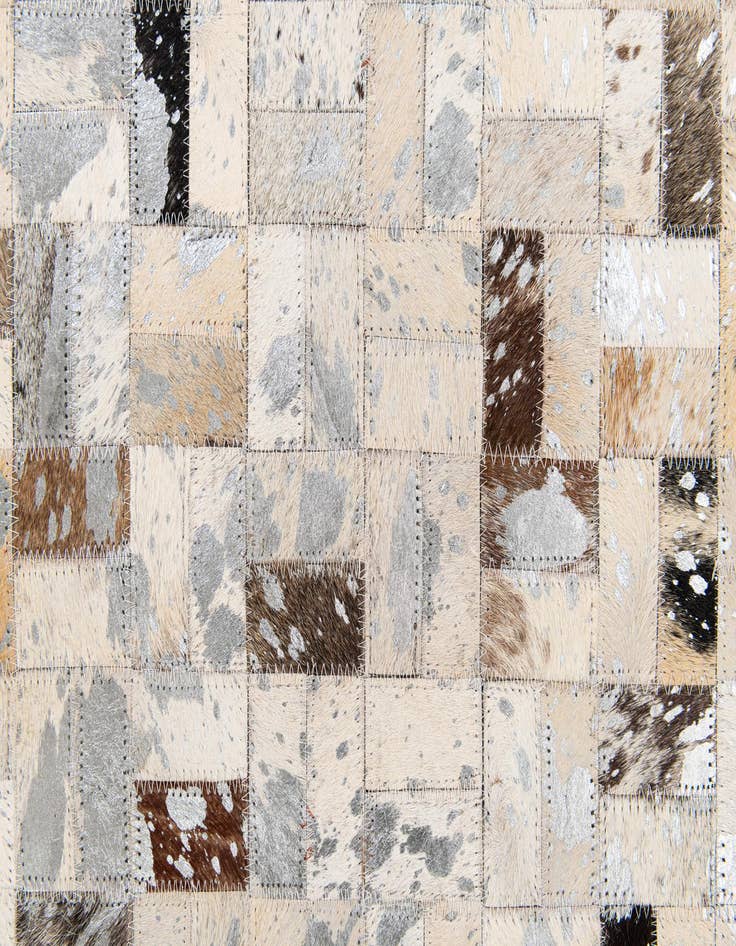 Detail image of 5' 4 x 7' 6 Cowhide Stocks Rug