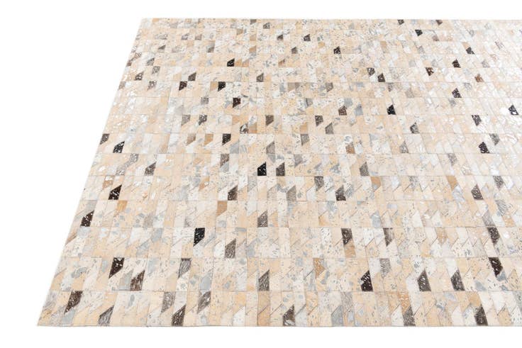 Detail image of 5' 4 x 7' 6 Cowhide Stocks Rug
