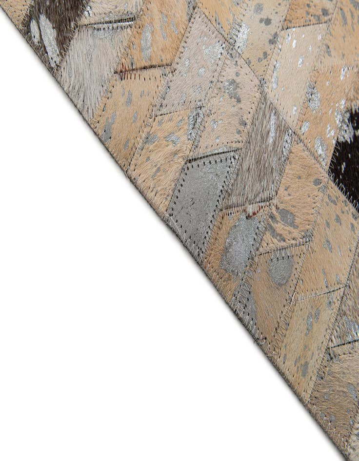 Detail image of 5' 4 x 7' 6 Cowhide Stocks Rug