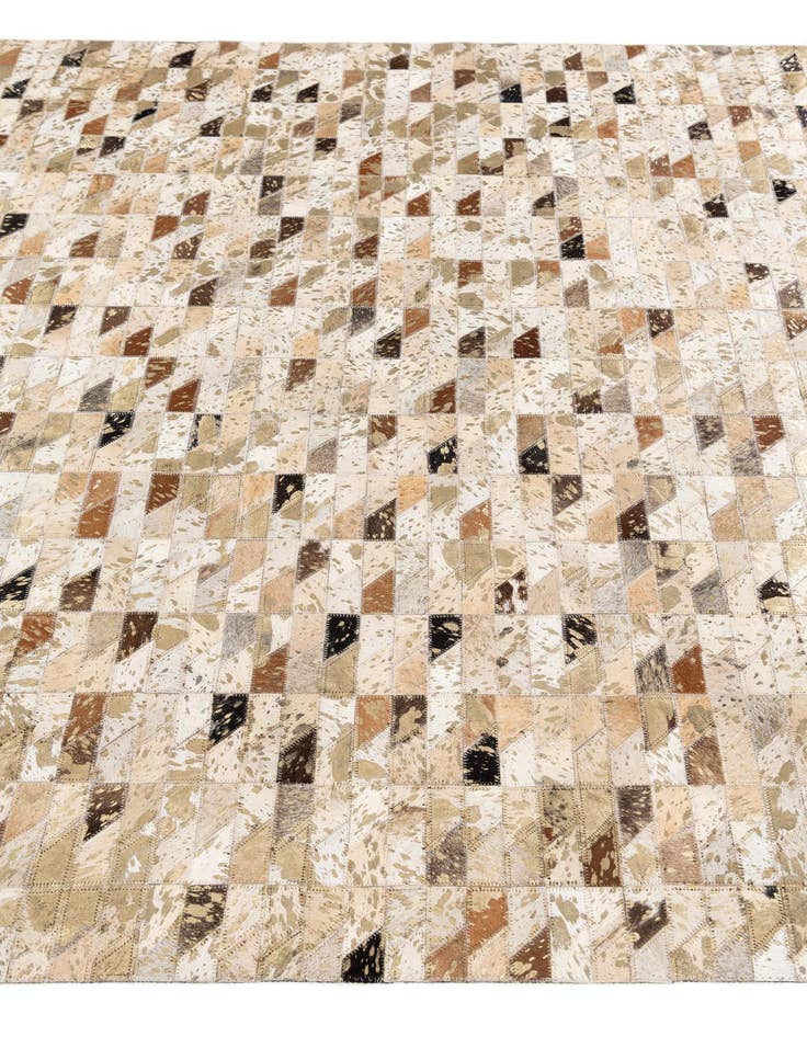 Detail image of 5' 6 x 7' 6 Cowhide Stocks Rug