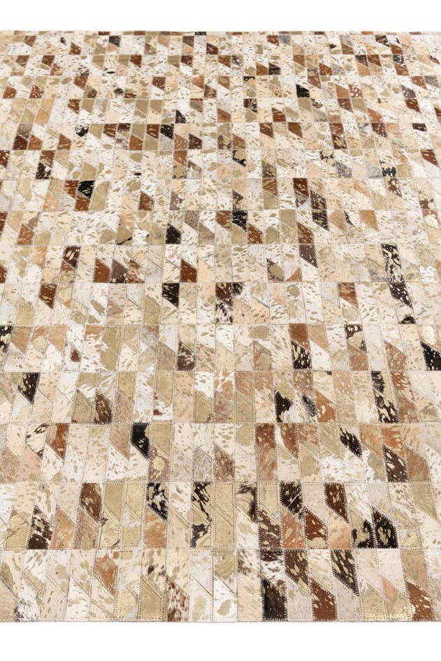 Detail image of 5' 4 x 7' 5 Cowhide Stocks Rug