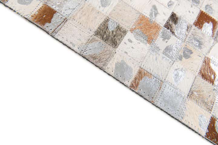 5' 1 x 8' Cowhide Stocks Rug