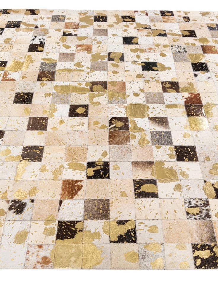 Detail image of 5' x 7' 11 Cowhide Stocks Rug