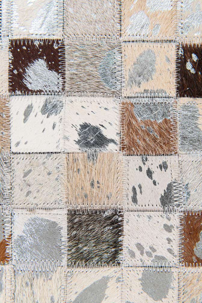 5' x 8' Cowhide Stocks Rug