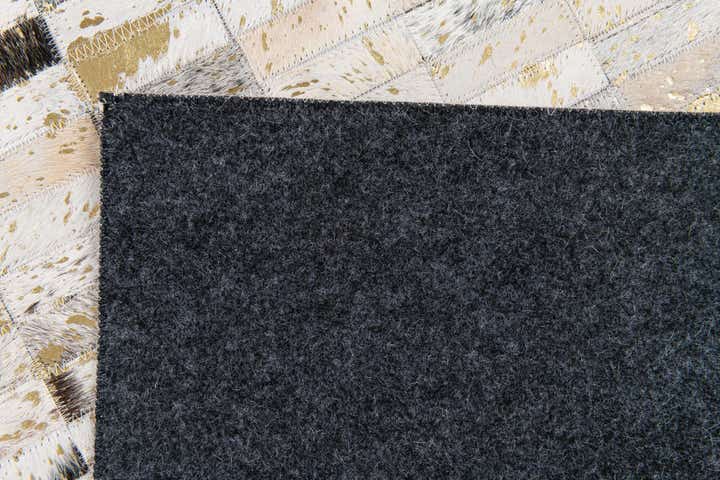 5' 2 x 7' 11 Cowhide Stocks Rug