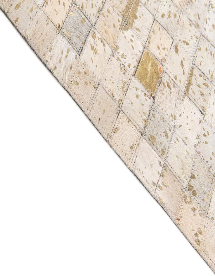 Detail image of 5' 4 x 7' 6 Cowhide Stocks Rug