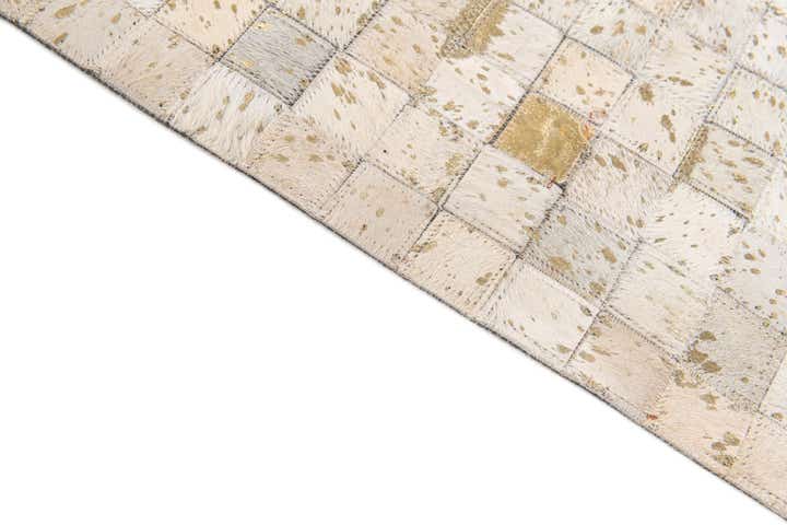 5' 4 x 7' 6 Cowhide Stocks Rug