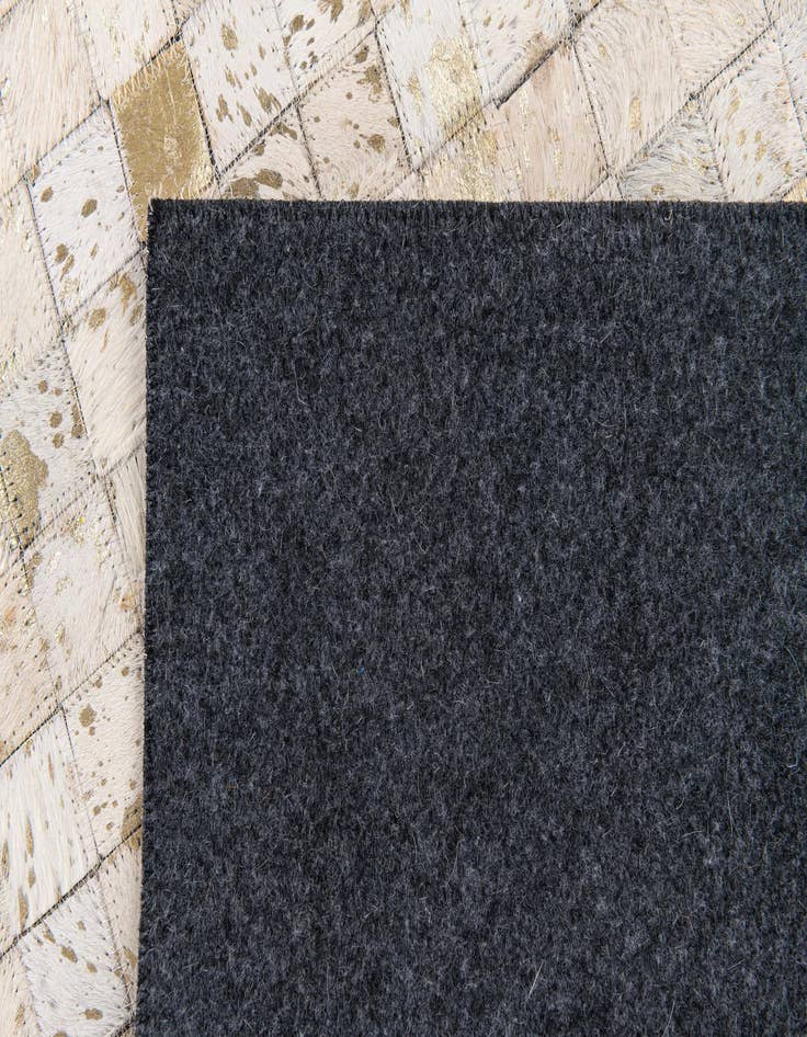 Detail image of 5' 4 x 7' 6 Cowhide Stocks Rug