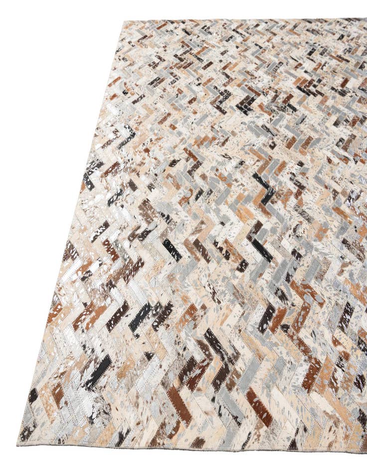 Detail image of 5' 2 x 7' 7 Cowhide Stocks Rug
