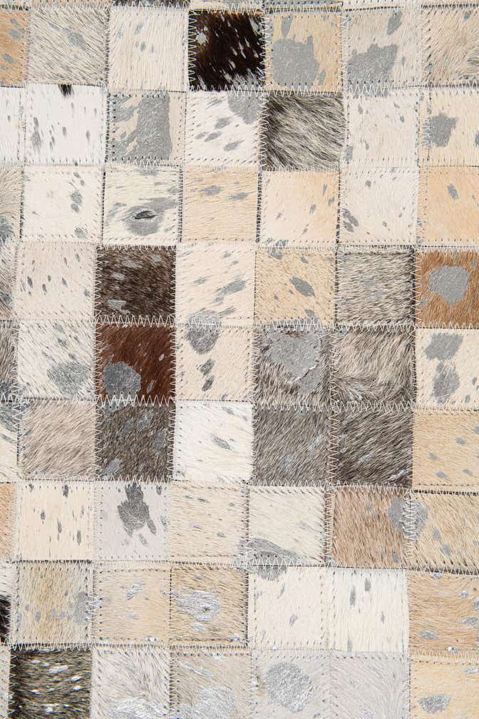 5' x 8' Cowhide Stocks Rug