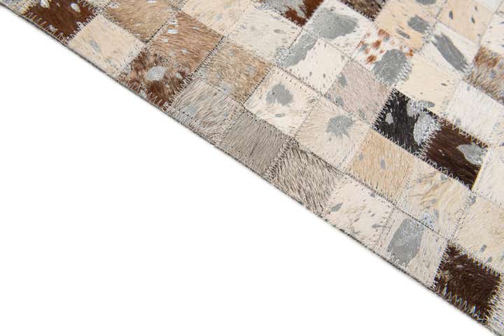 5' 1 x 7' 11 Cowhide Stocks Rug