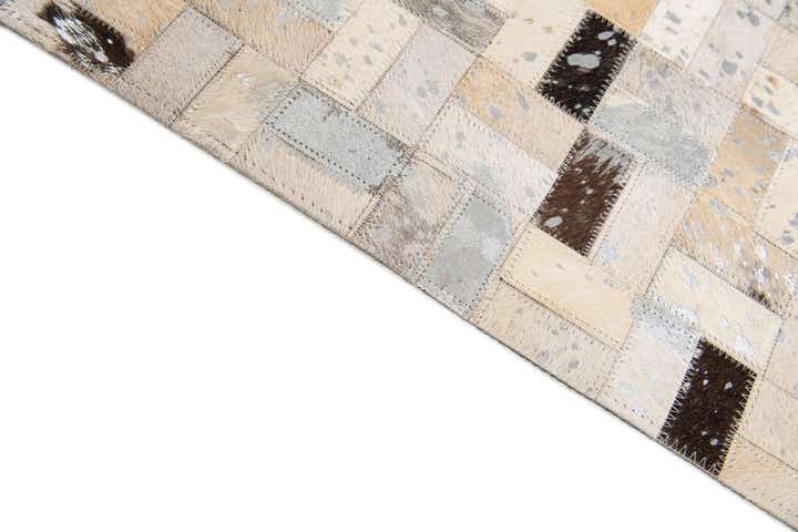 5' 3 x 7' 5 Cowhide Stocks Rug