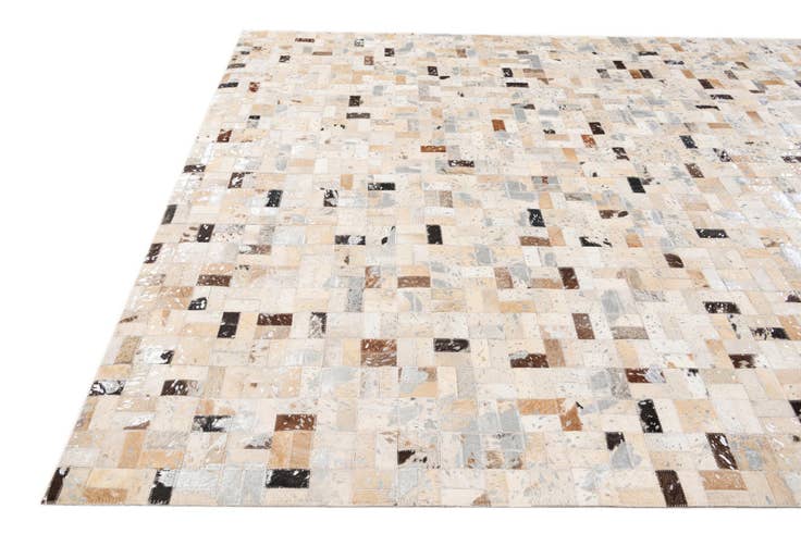 Detail image of 5' 3 x 7' 6 Cowhide Stocks Rug