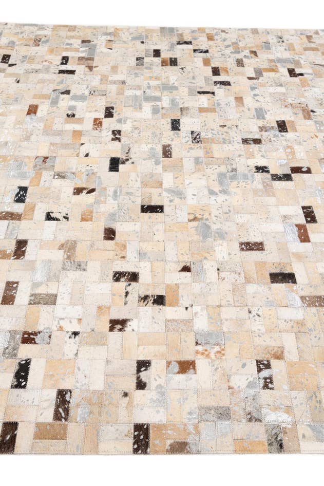 Detail image of 5' 3 x 7' 6 Cowhide Stocks Rug