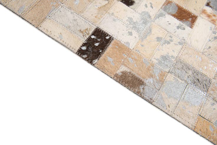Detail image of 5' 3 x 7' 6 Cowhide Stocks Rug