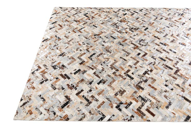 Detail image of 5' 3 x 7' 5 Cowhide Stocks Rug
