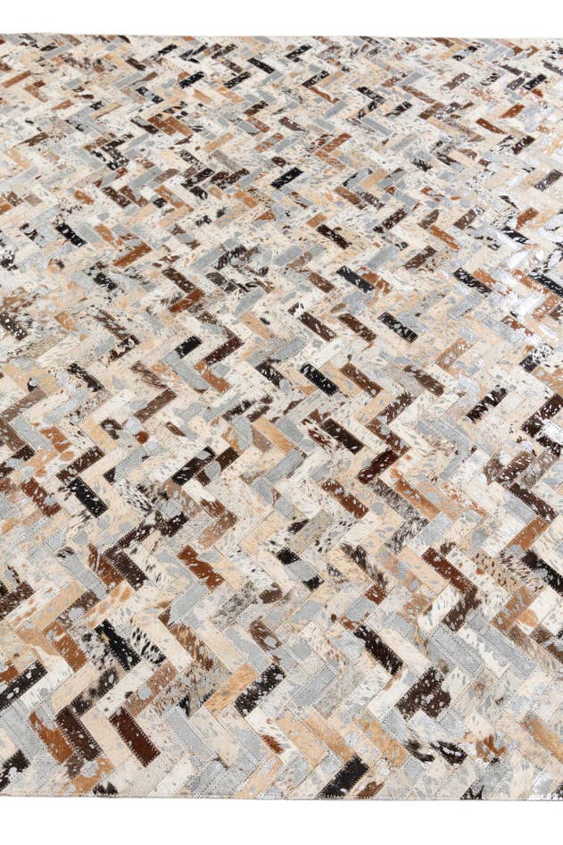 Detail image of 5' 3 x 7' 5 Cowhide Stocks Rug