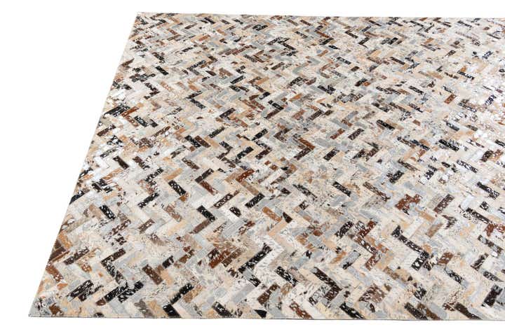 5' 3 x 7' 8 Cowhide Stocks Rug