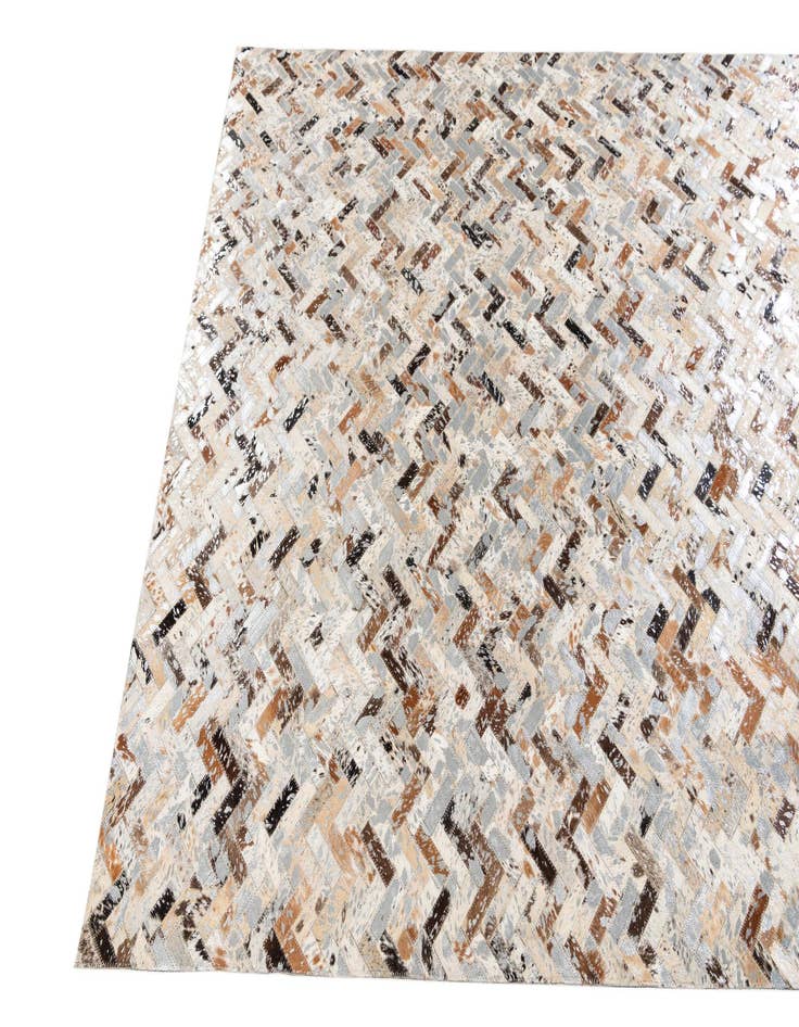 Detail image of 5' 4 x 7' 7 Cowhide Stocks Rug