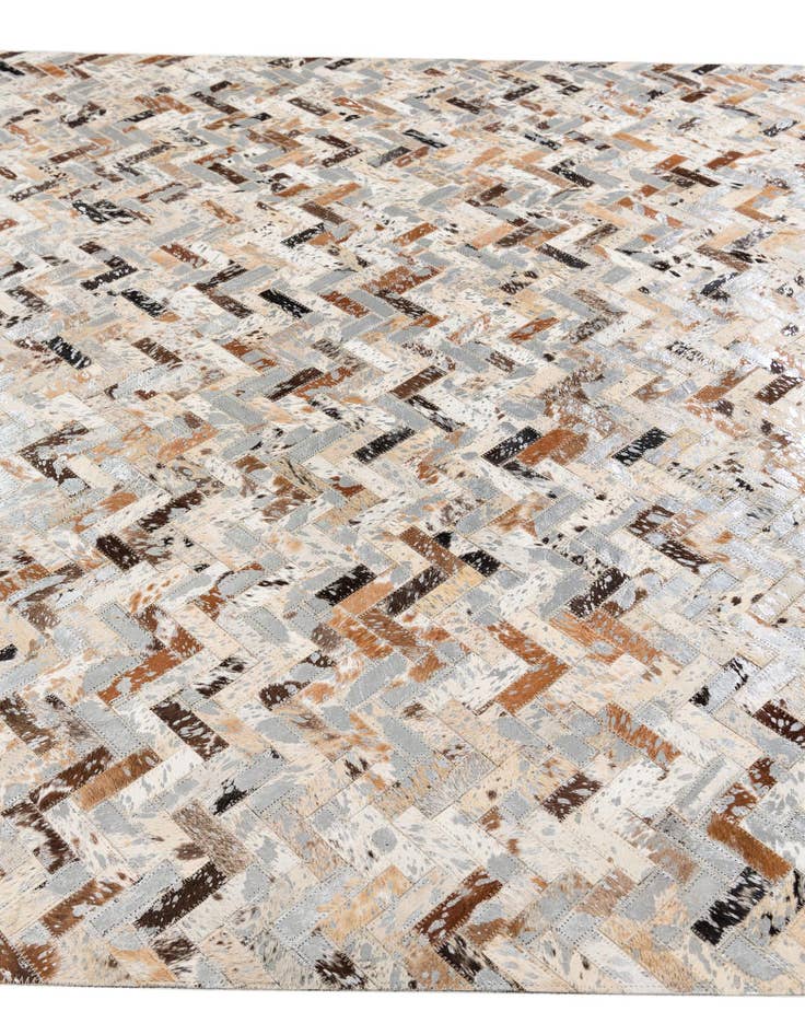 Detail image of 5' 4 x 7' 7 Cowhide Stocks Rug