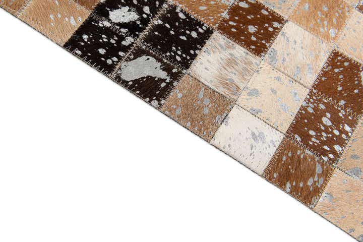 5' 2 x 7' 6 Cowhide Stocks Rug