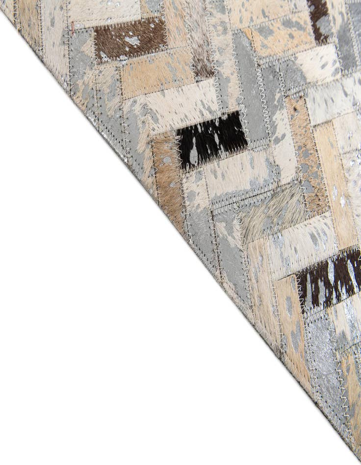 Detail image of 5' 3 x 7' 6 Cowhide Stocks Rug