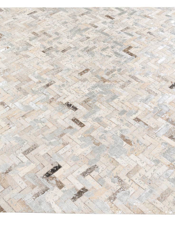 Detail image of 5' 5 x 7' 6 Cowhide Stocks Rug