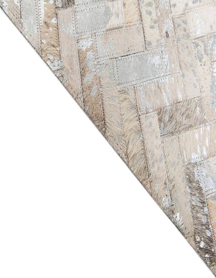 Detail image of 5' 5 x 7' 6 Cowhide Stocks Rug